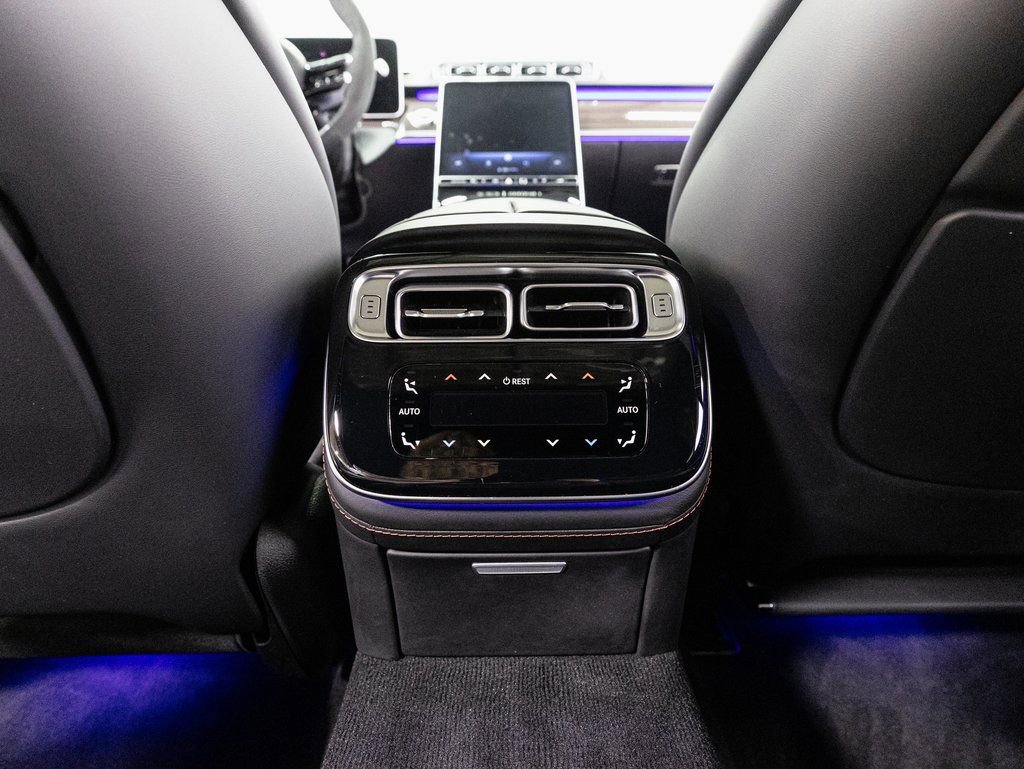 Used 2024 Mercedes-Benz S 63 AMG S w/ Rear Seat Package image 32