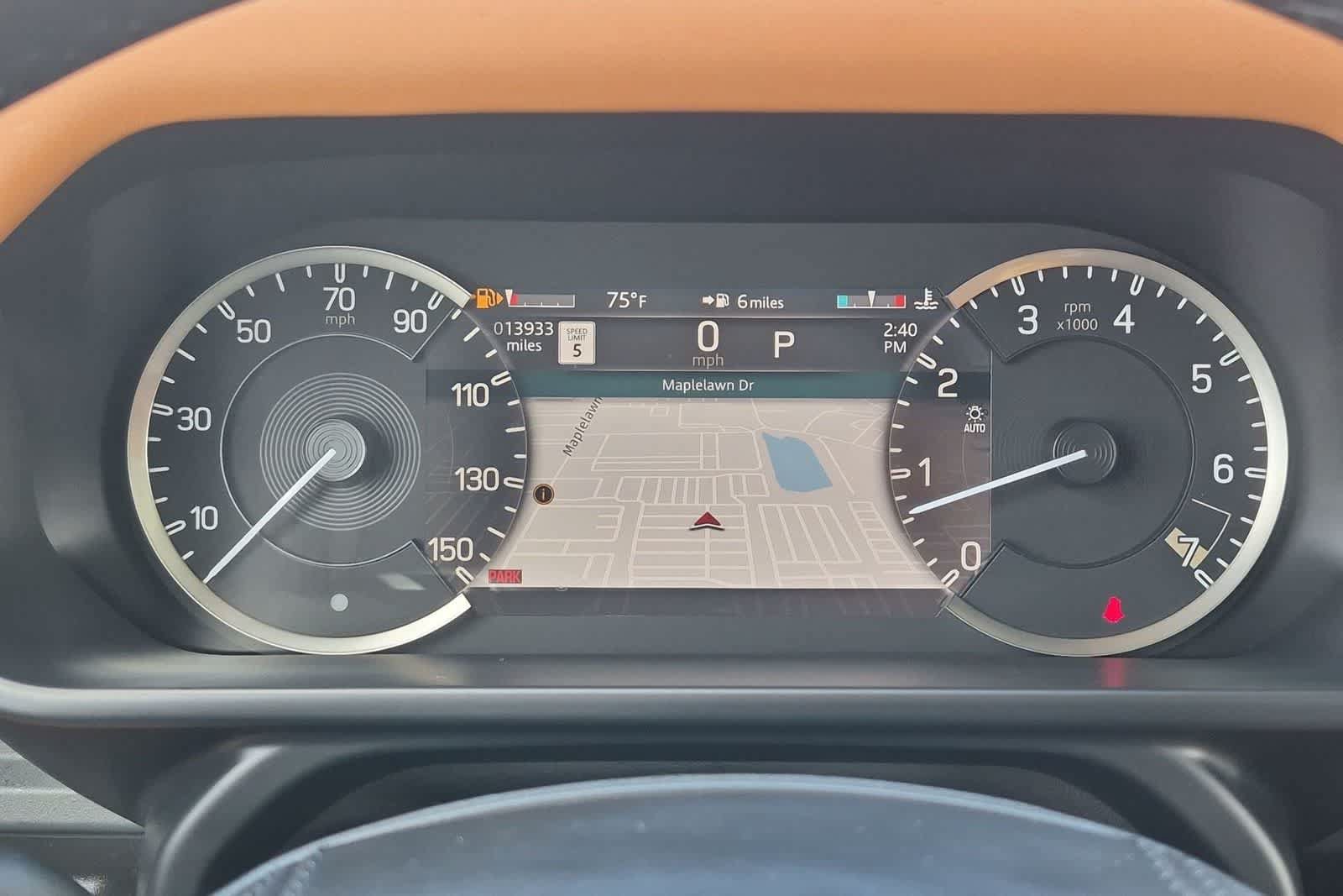 Certified 2023 Land Rover Defender 110 X-Dynamic SE AWD/4WD image 34