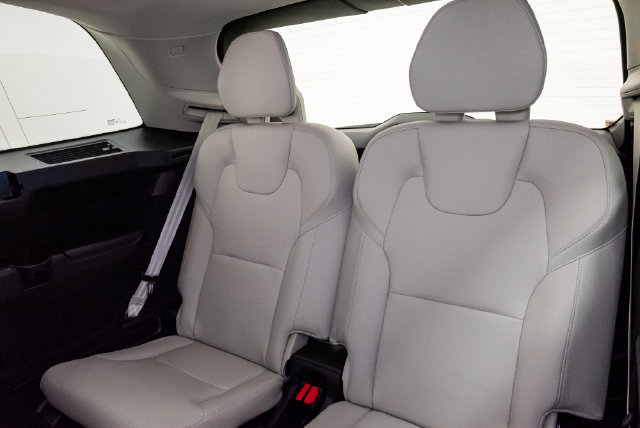 Used 2024 Volvo XC90 B5 Core AWD/4WD image 21