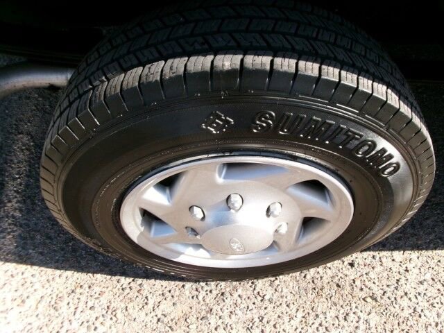 Used 2013 Ford E-350 and Econoline 350 XLT RWD image 23
