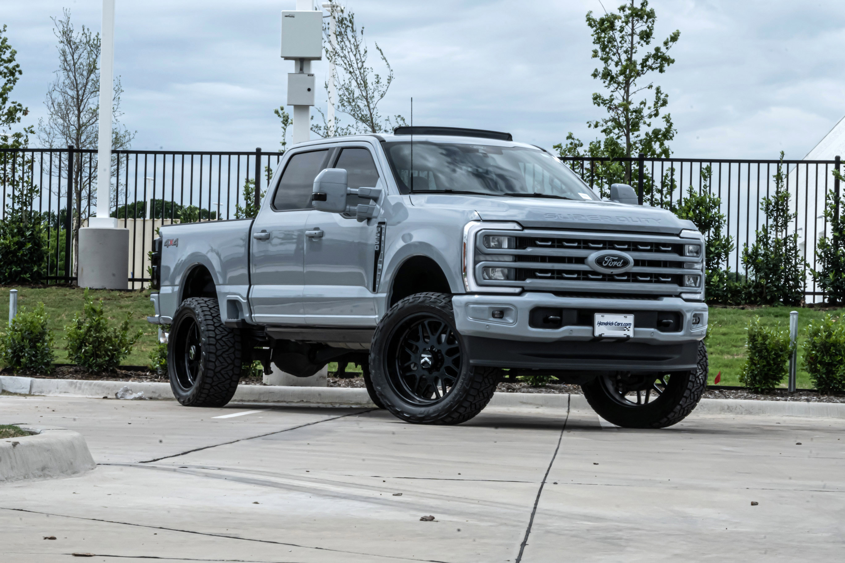 Used 2025 Ford F250 King Ranch w/ Chrome Package AWD/4WD image 2