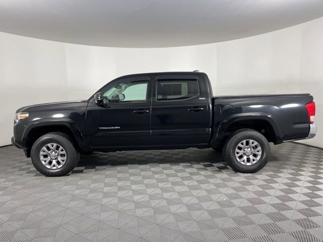 Used 2017 Toyota Tacoma SR5 image 6