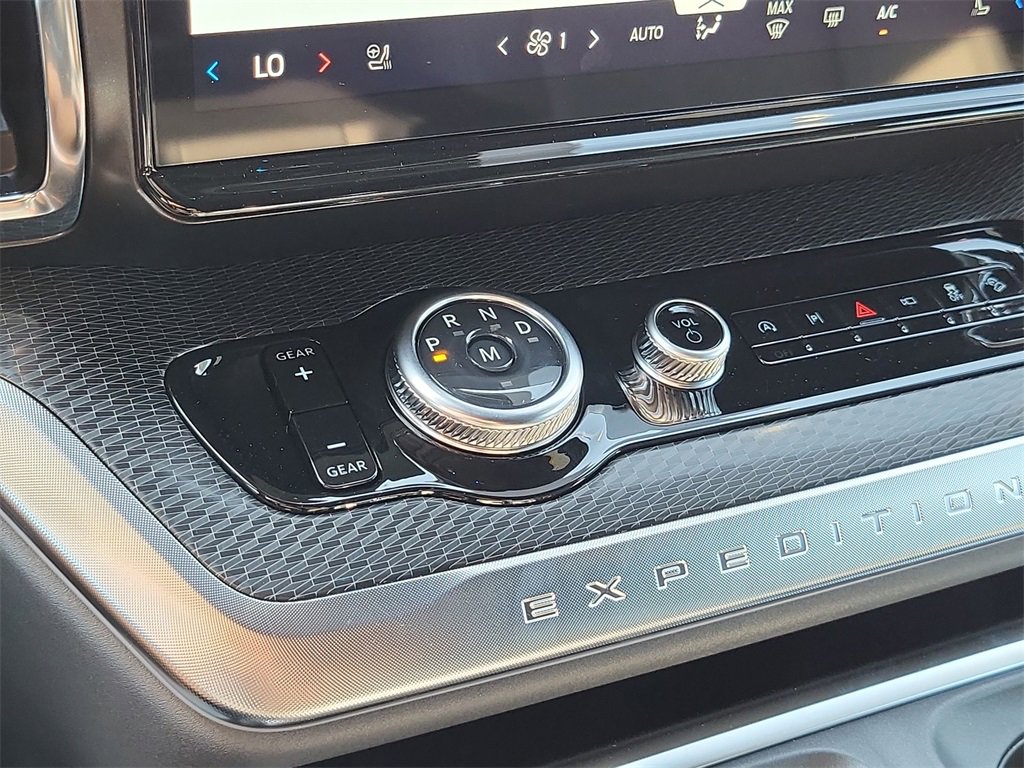 New 2025 Ford Expedition Platinum image 22