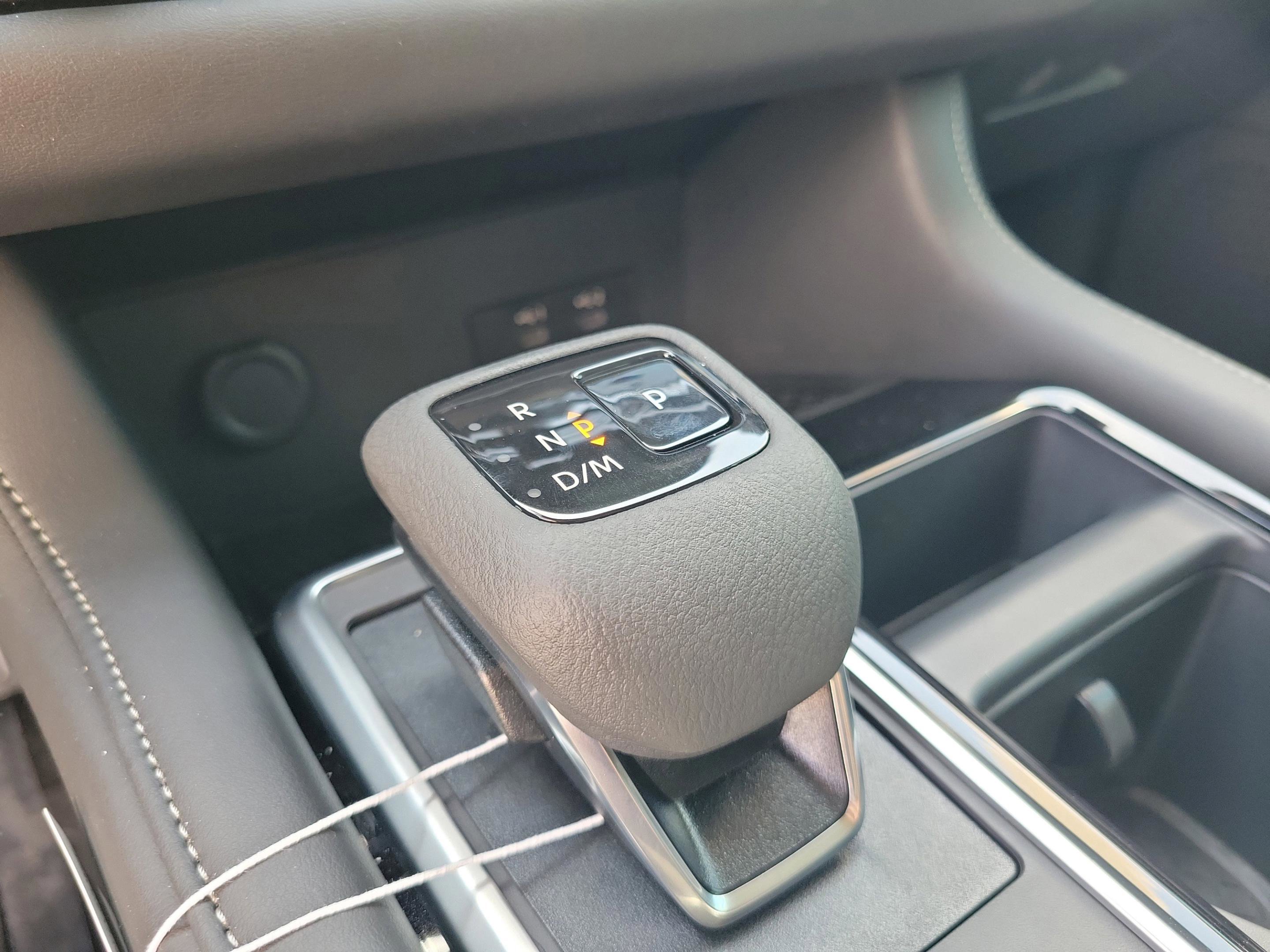 New 2026 Nissan Pathfinder SV image 32