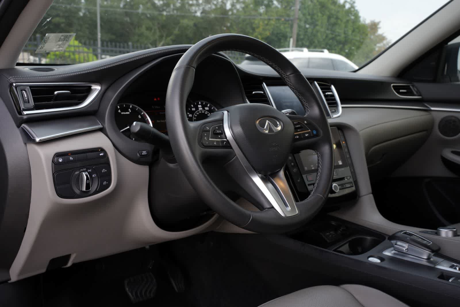 Used 2023 INFINITI QX50 Luxe AWD/4WD image 15