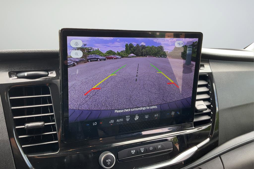 Used 2024 Ford Transit 350 XLT RWD image 17