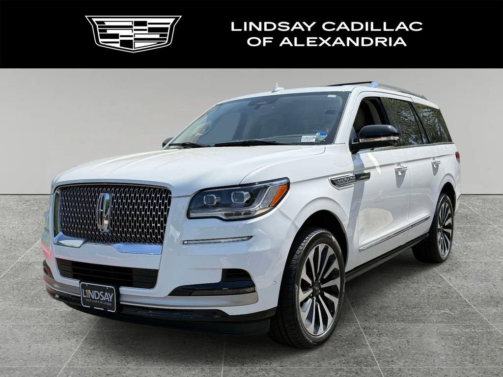 Used 2023 Lincoln Navigator Reserve AWD/4WD image 1