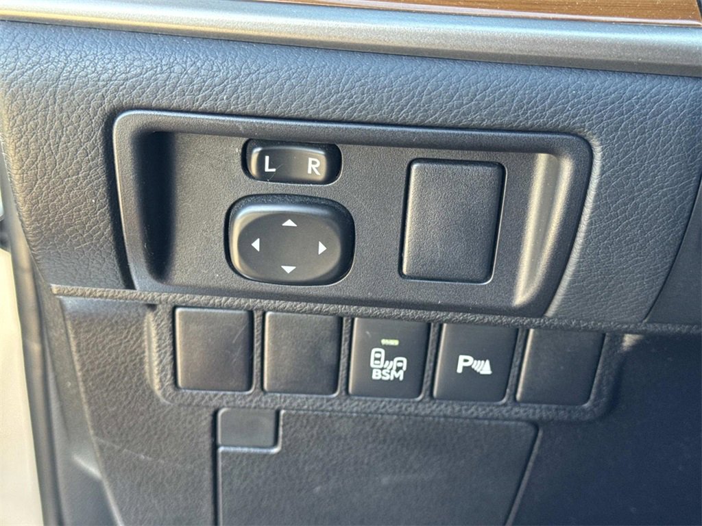 Used 2014 Lexus ES 300h image 19