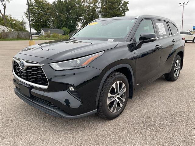 Used 2022 Toyota Highlander XLE