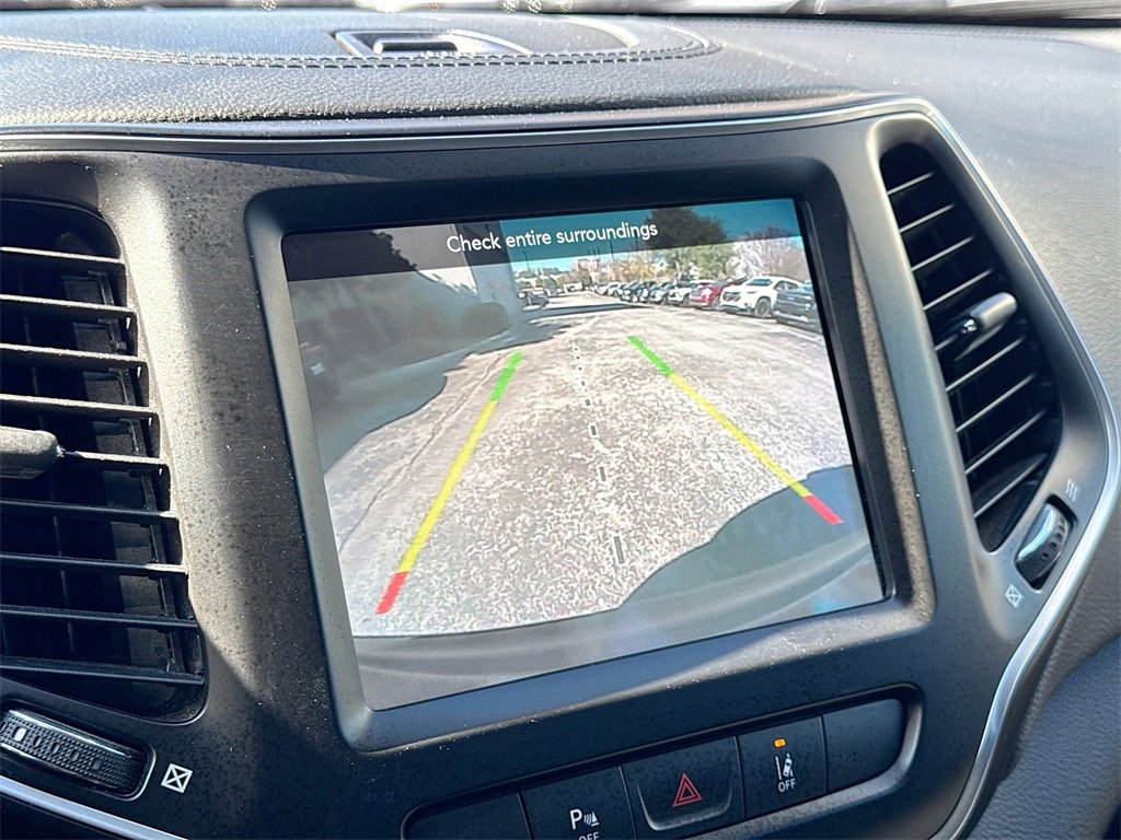 Used 2021 Jeep Cherokee Latitude Lux w/ Comfort/Convenience Group image 13