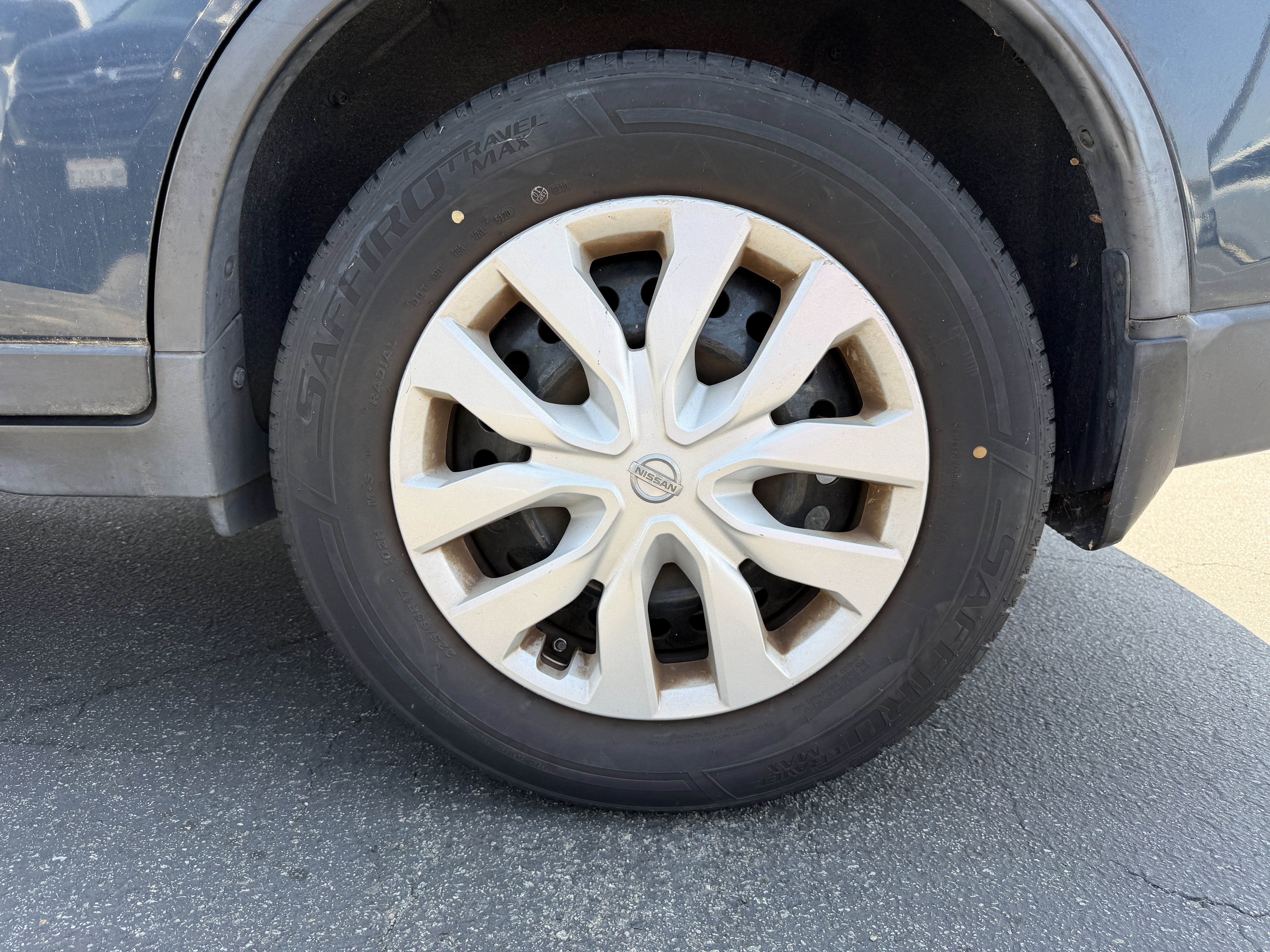 Used 2016 Nissan Rogue S image 9