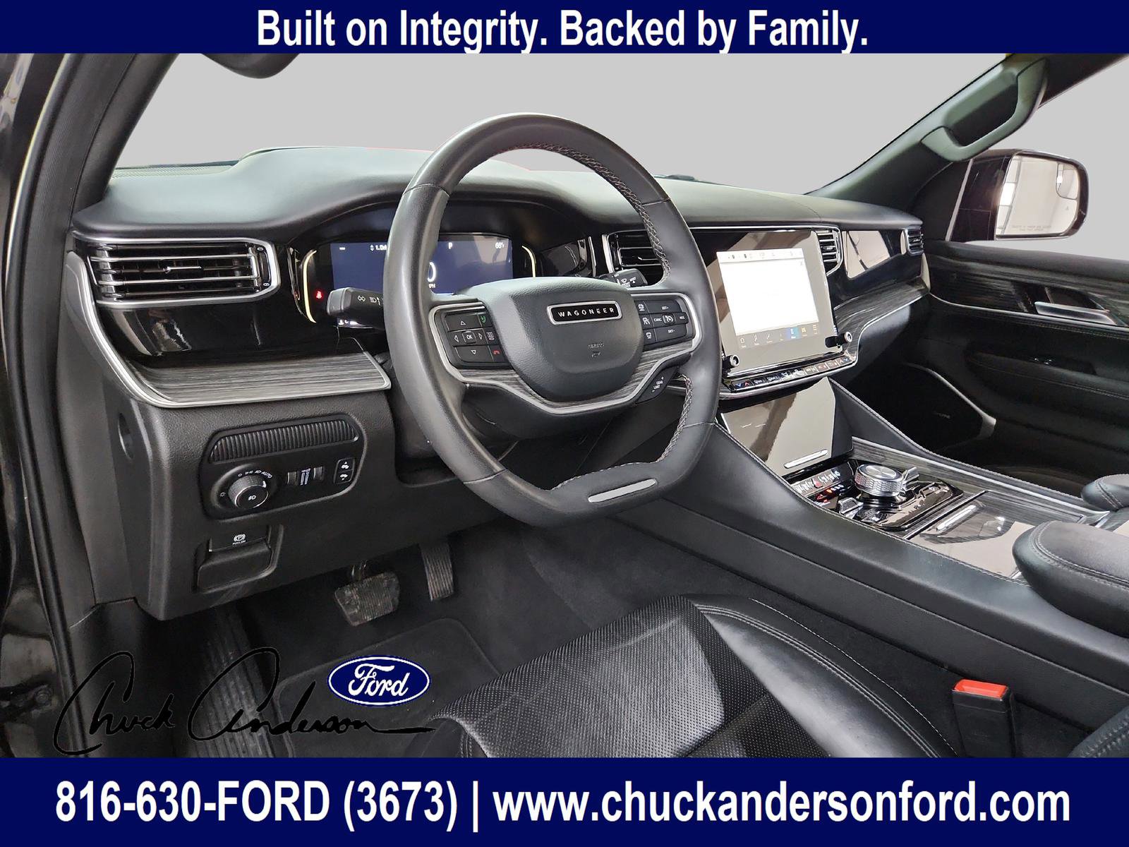 Used 2022 Jeep Wagoneer Series III w/ Flexible Seating Group image 9