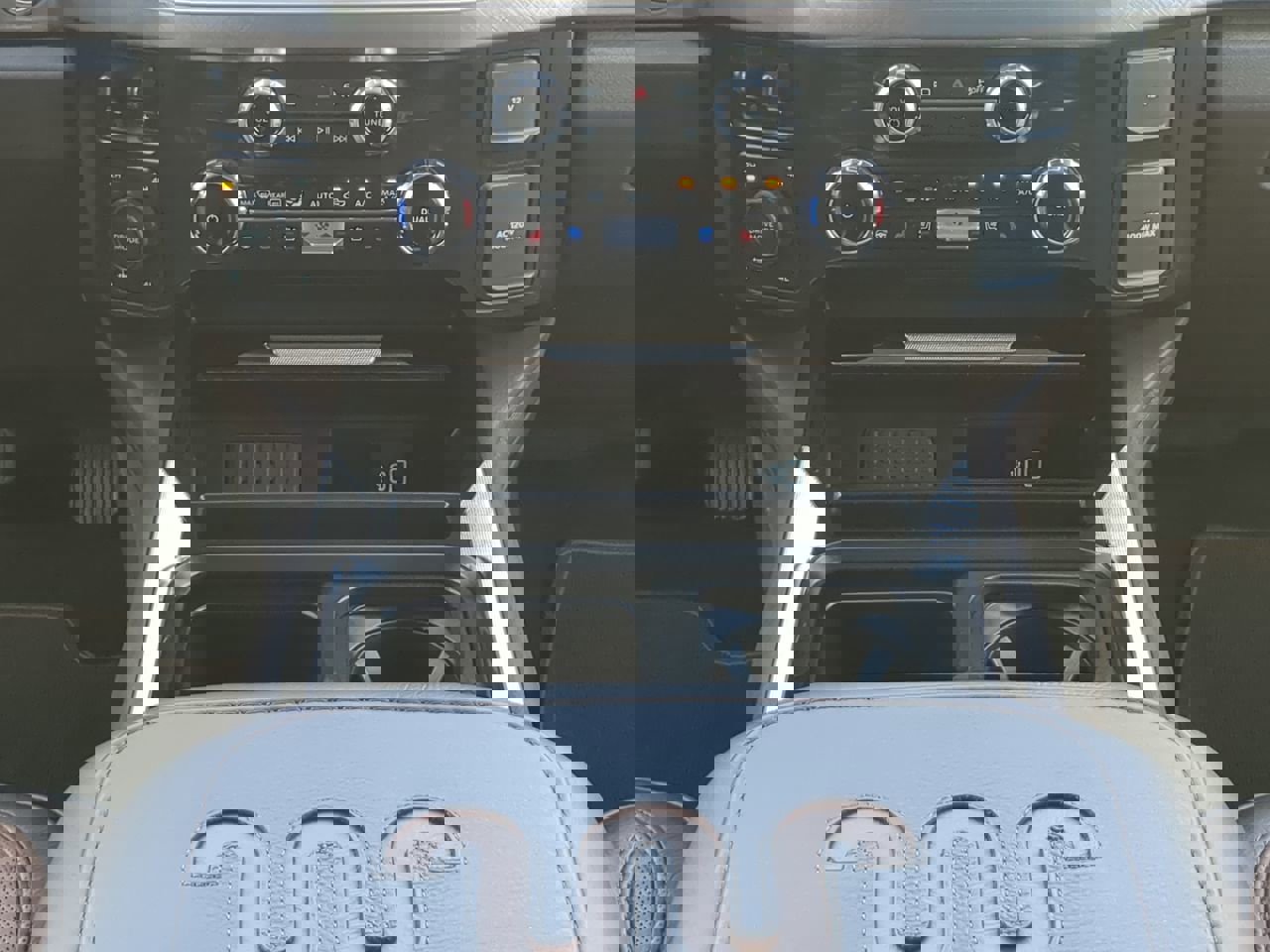 Certified 2025 Ford F350 King Ranch w/ Chrome Package image 17