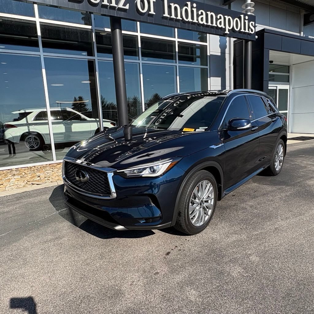 Used 2024 INFINITI QX50 Luxe AWD/4WD image 2