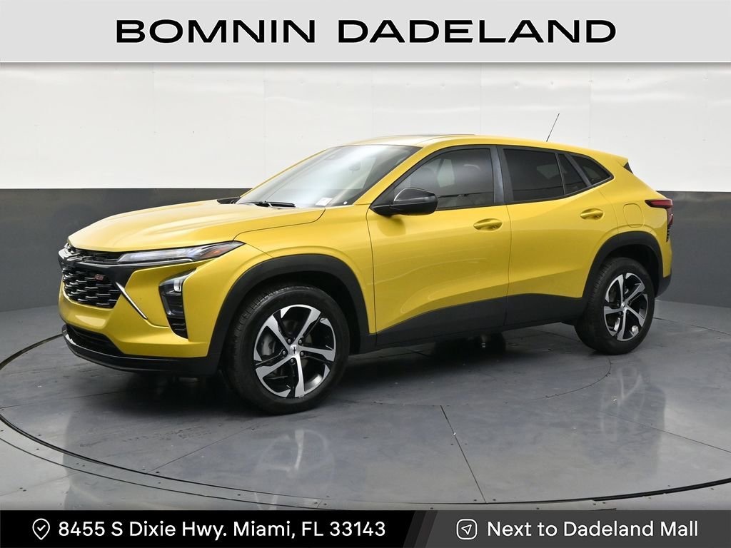 Used 2024 Chevrolet Trax RS w/ Sunroof Package image 1