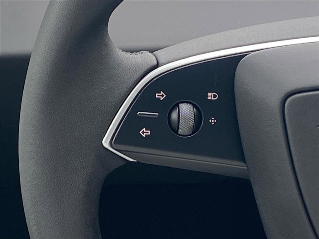 Used 2024 Tesla Model 3 Standard Range image 8