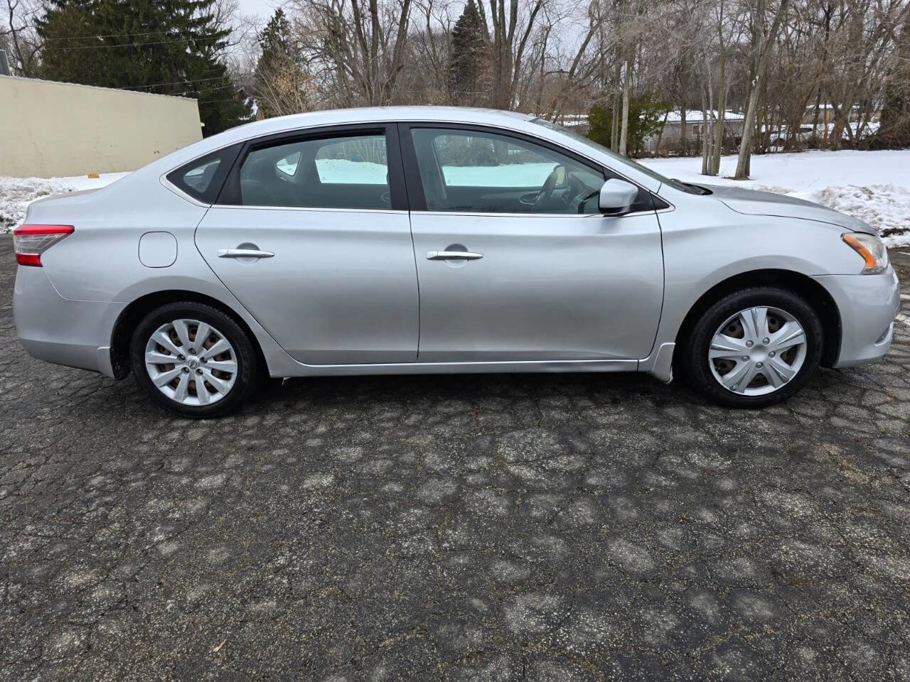 Used 2013 Nissan Sentra S FWD image 4