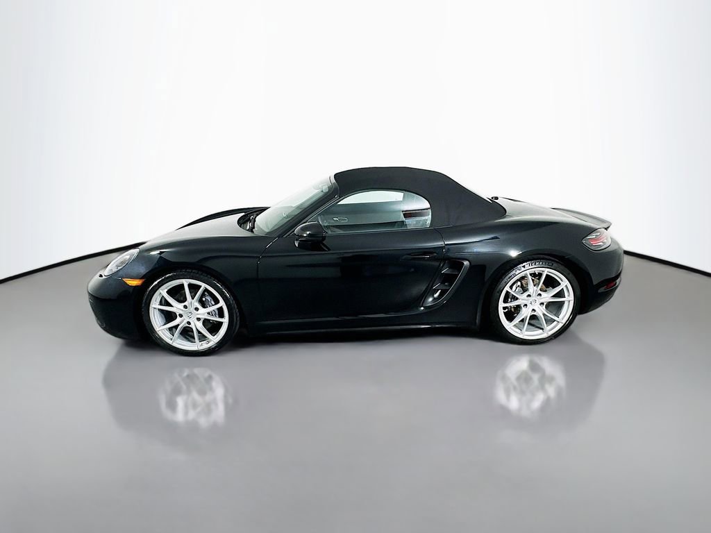 New 2025 Porsche 718 Boxster image 2