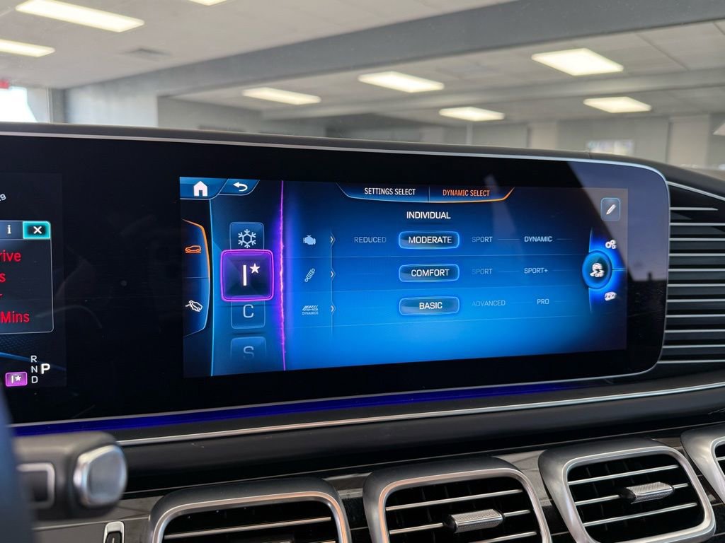 Used 2024 Mercedes-Benz GLE 53 AMG 4MATIC Coupe image 11