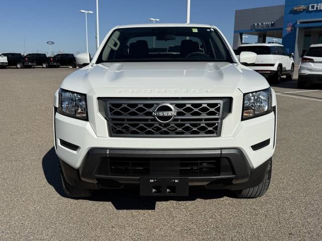 Used 2022 Nissan Frontier SV image 3