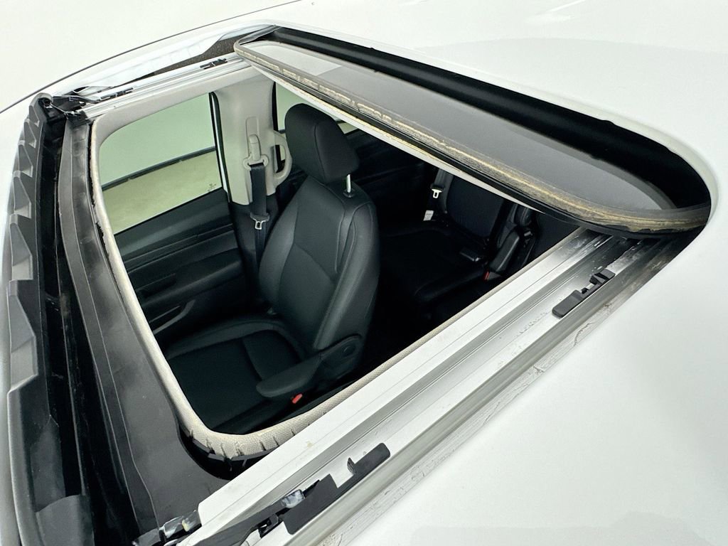Used 2026 Honda Odyssey EX-L image 28