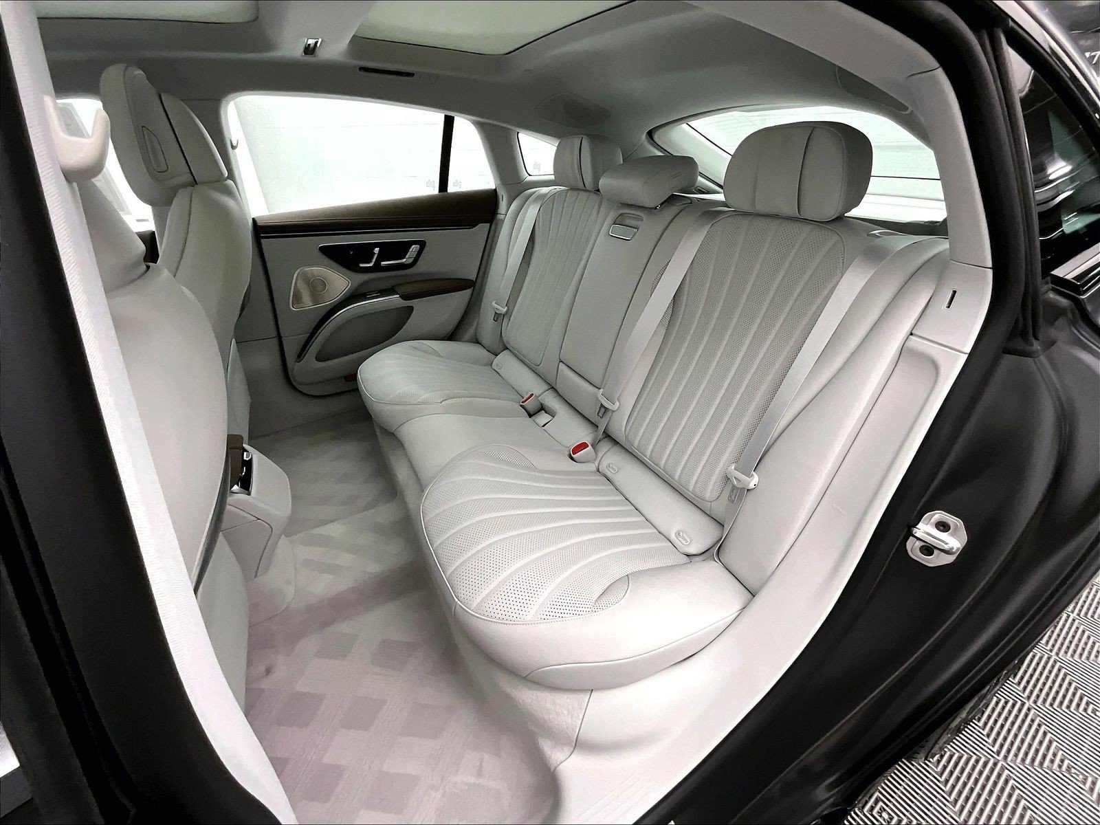 Certified 2024 Mercedes-Benz EQS 450+ Sedan image 17