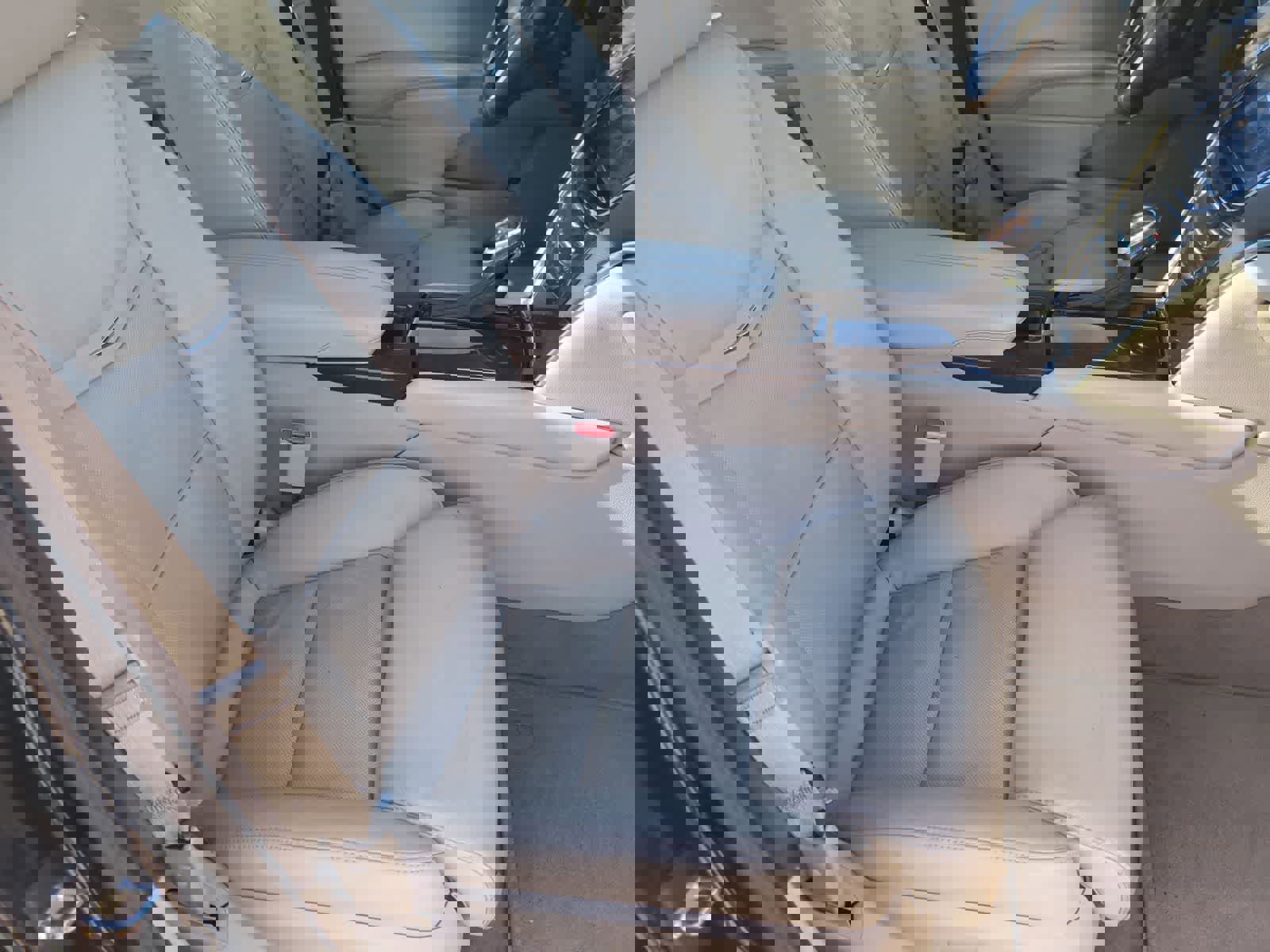 Used 2013 Cadillac XTS Premium image 23