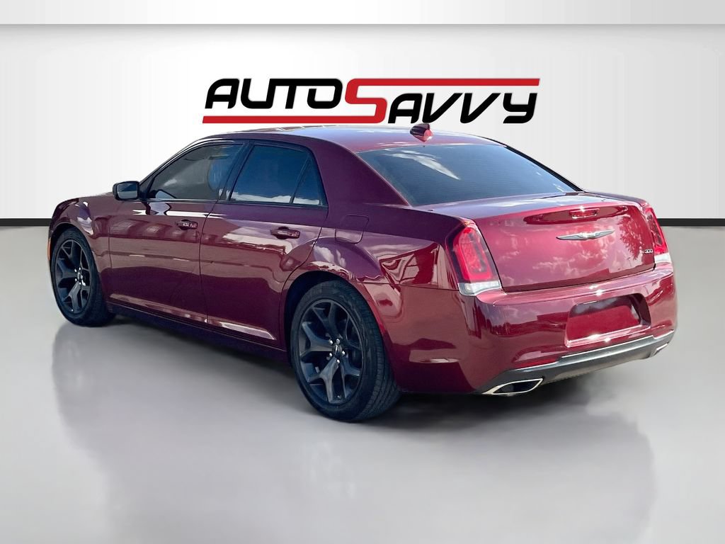 Used 2023 Chrysler 300 Touring w/ Sport Appearance Package RWD image 5