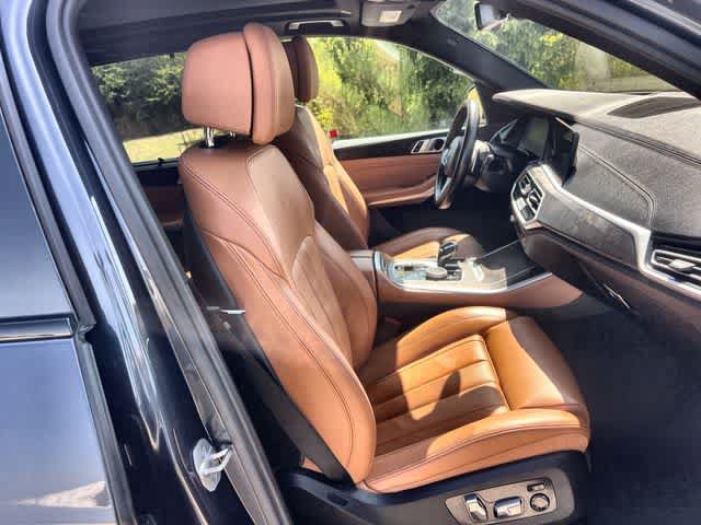 Used 2022 BMW X5 sDrive40i w/ M Sport Package RWD image 12