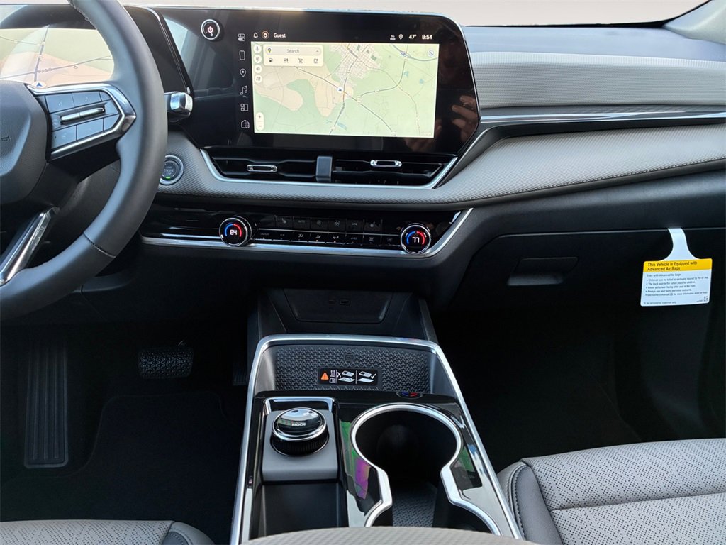 New 2026 Chevrolet Equinox LT w/ Convenience Package II image 11