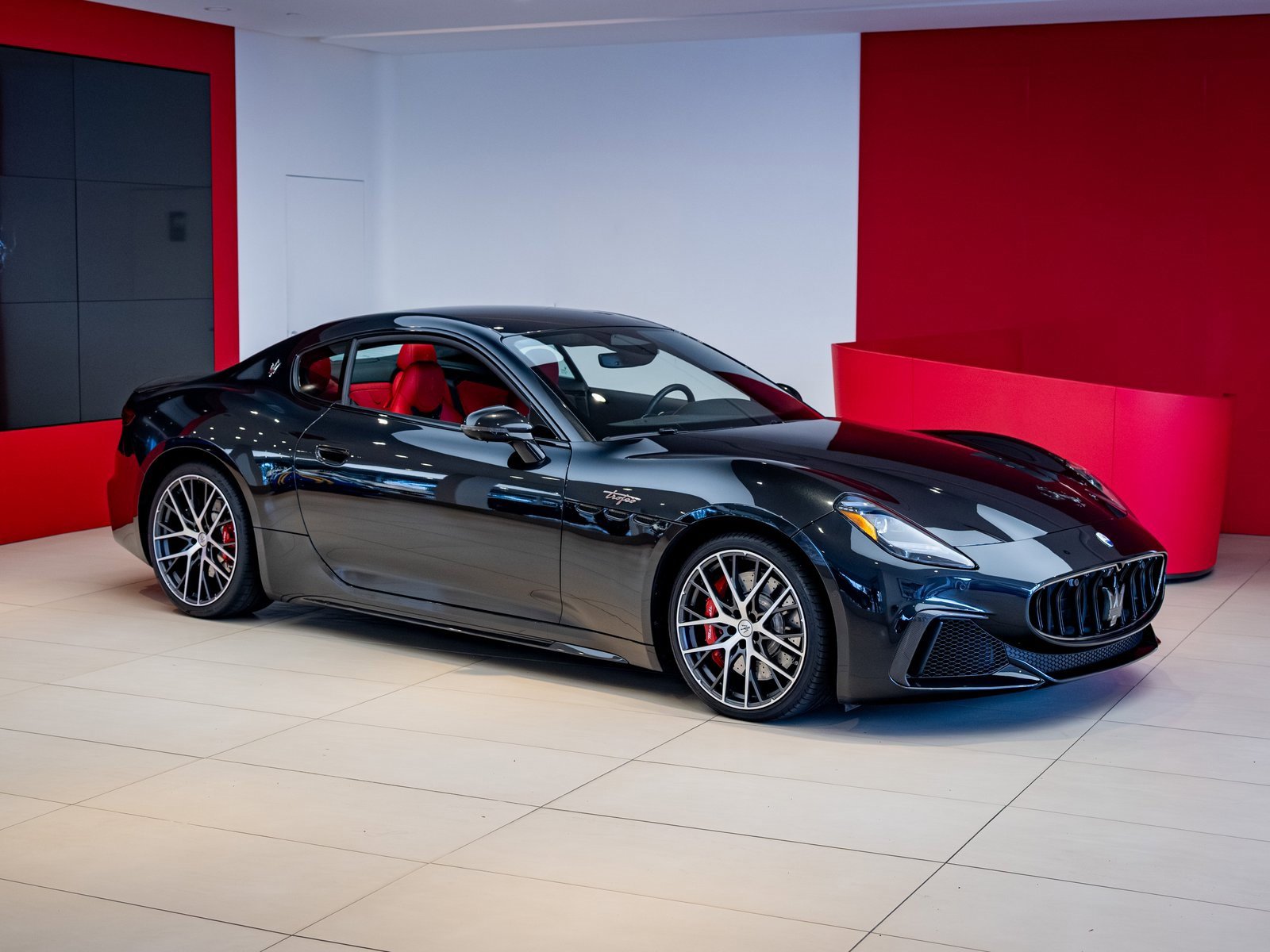 Used 2024 Maserati GranTurismo Trofeo video 1