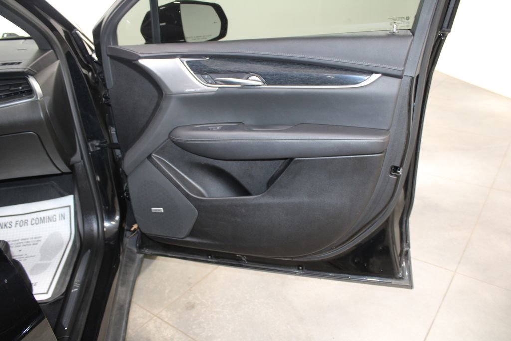 Used 2022 Cadillac XT5 Premium Luxury w/ Technology Package image 32