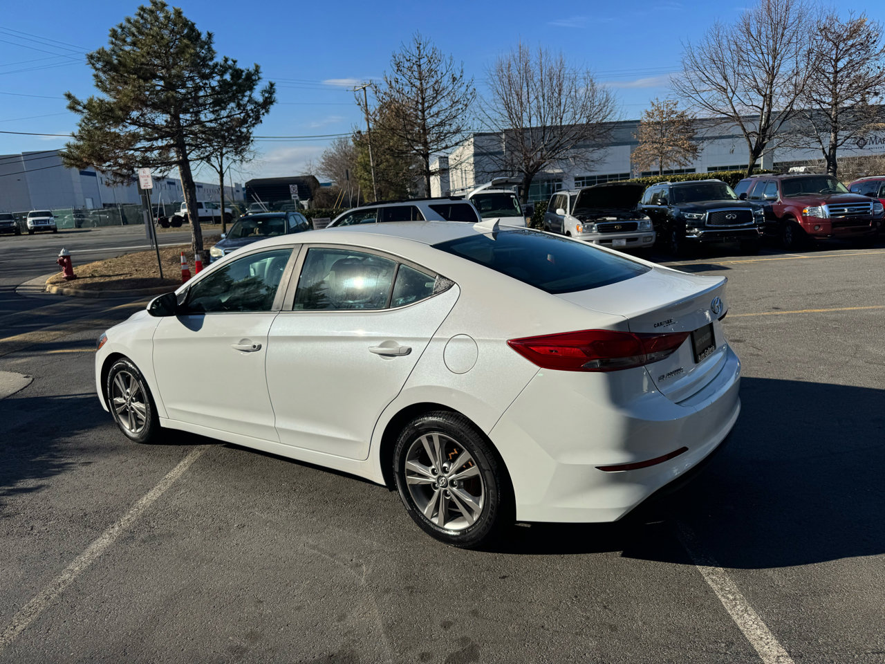Used 2017 Hyundai Elantra SE image 6