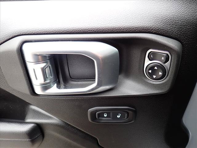 Used 2024 Jeep Wrangler Unlimited AWD/4WD image 11