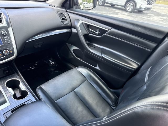 Used 2016 Nissan Altima 2.5 SL w/ 2.5 Technology Package FWD image 21