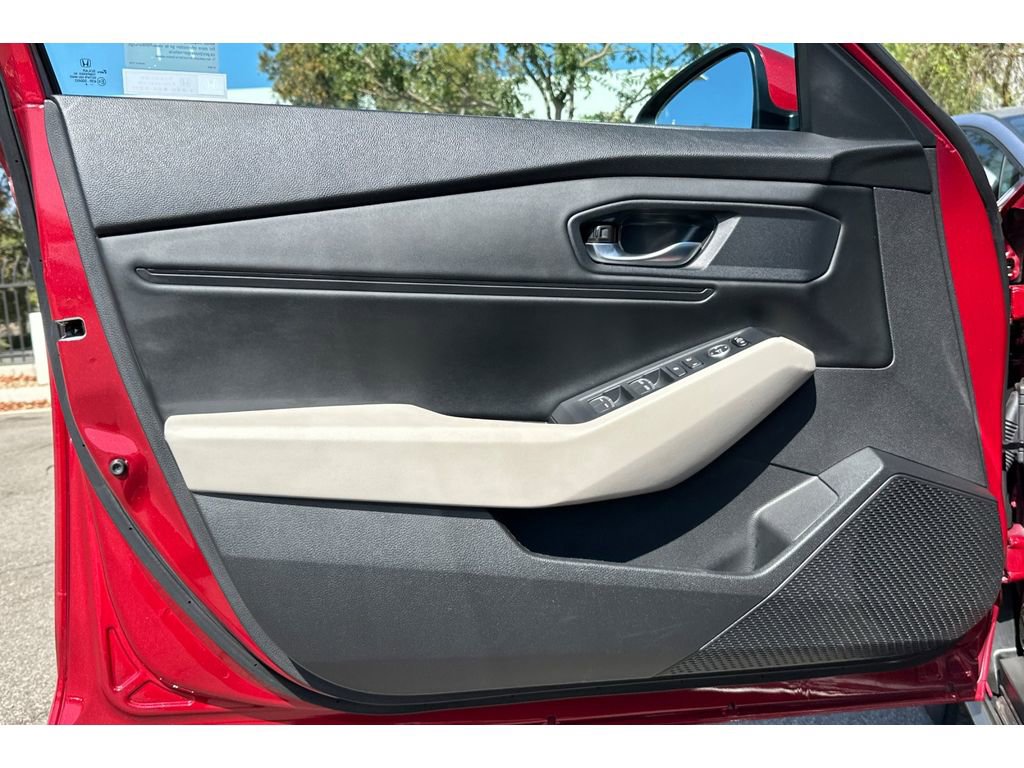 Used 2024 Honda Accord EX image 11