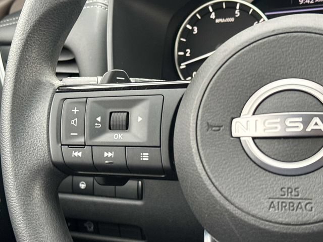 Certified 2023 Nissan Rogue SV FWD image 11
