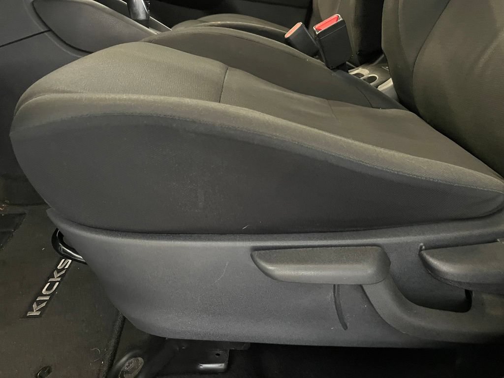 Used 2023 Nissan Kicks S FWD image 21