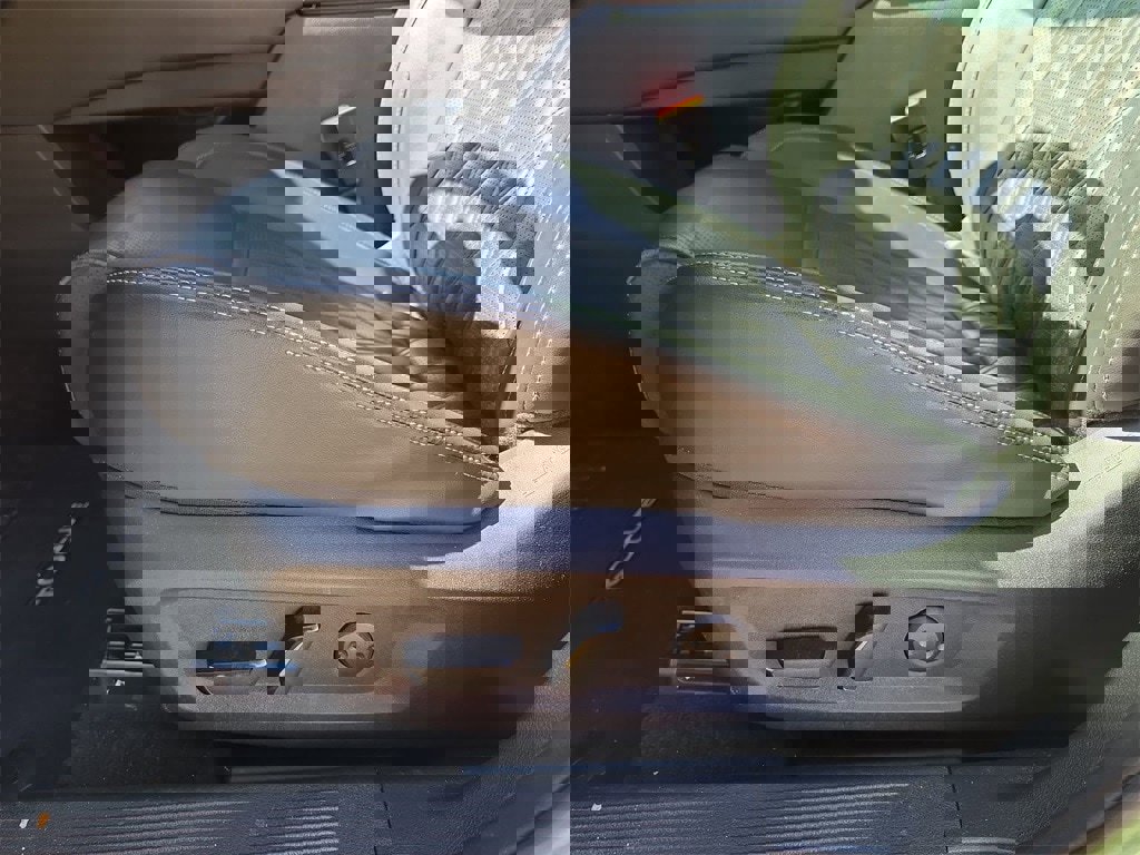 Used 2023 Nissan Rogue Platinum w/ Platinum Premium Package image 17