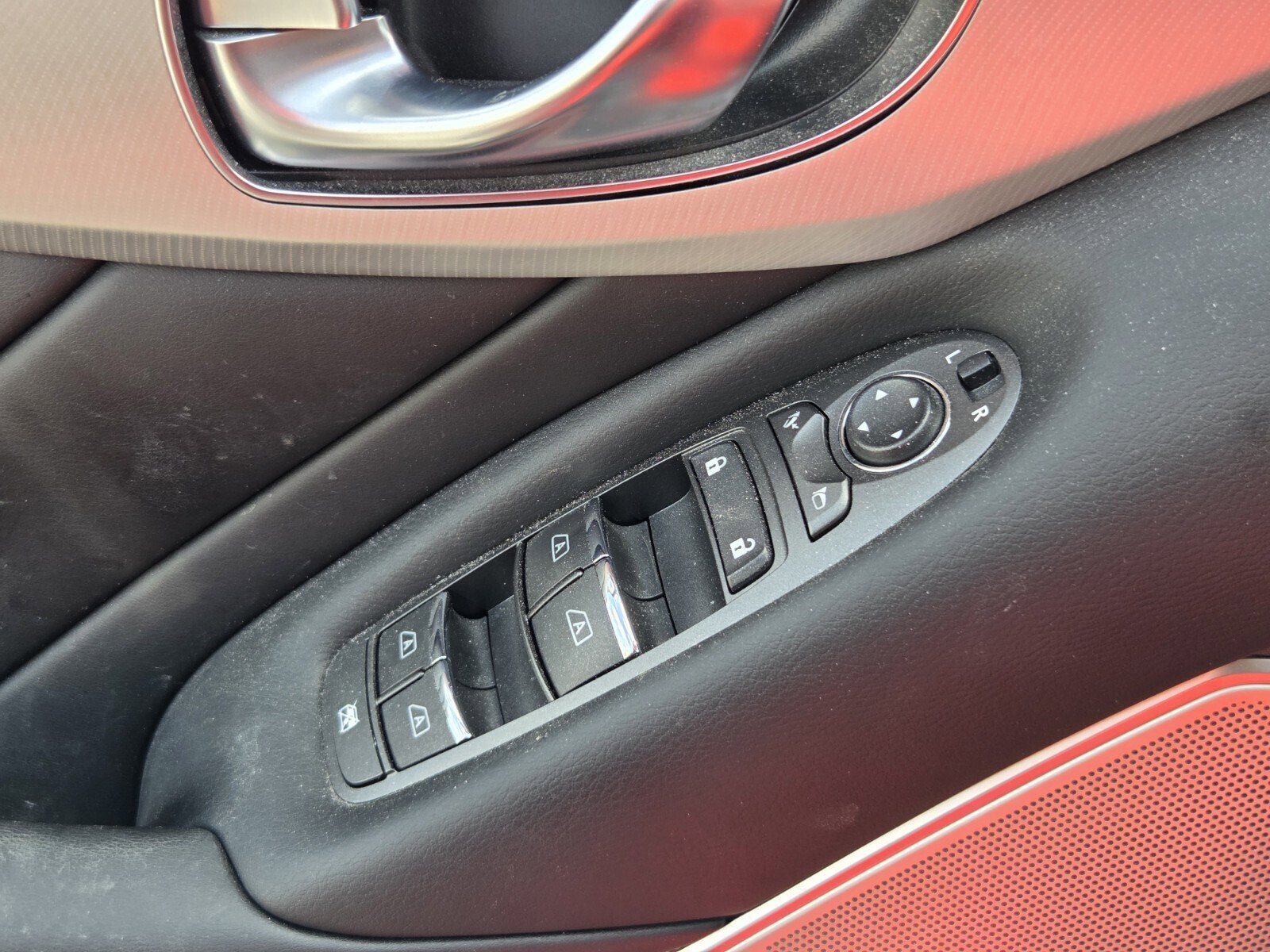 Used 2023 INFINITI Q50 Luxe w/ Cargo Package image 27