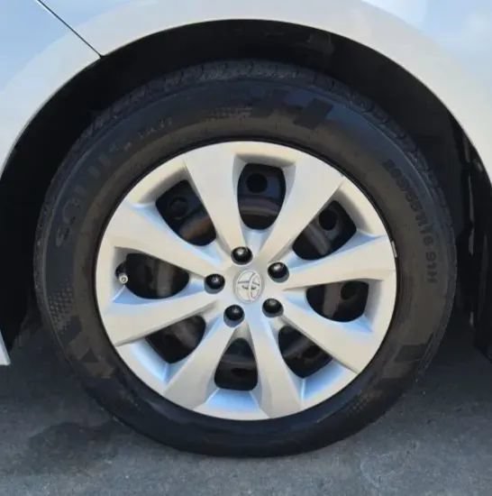 Used 2020 Toyota Corolla LE FWD image 45