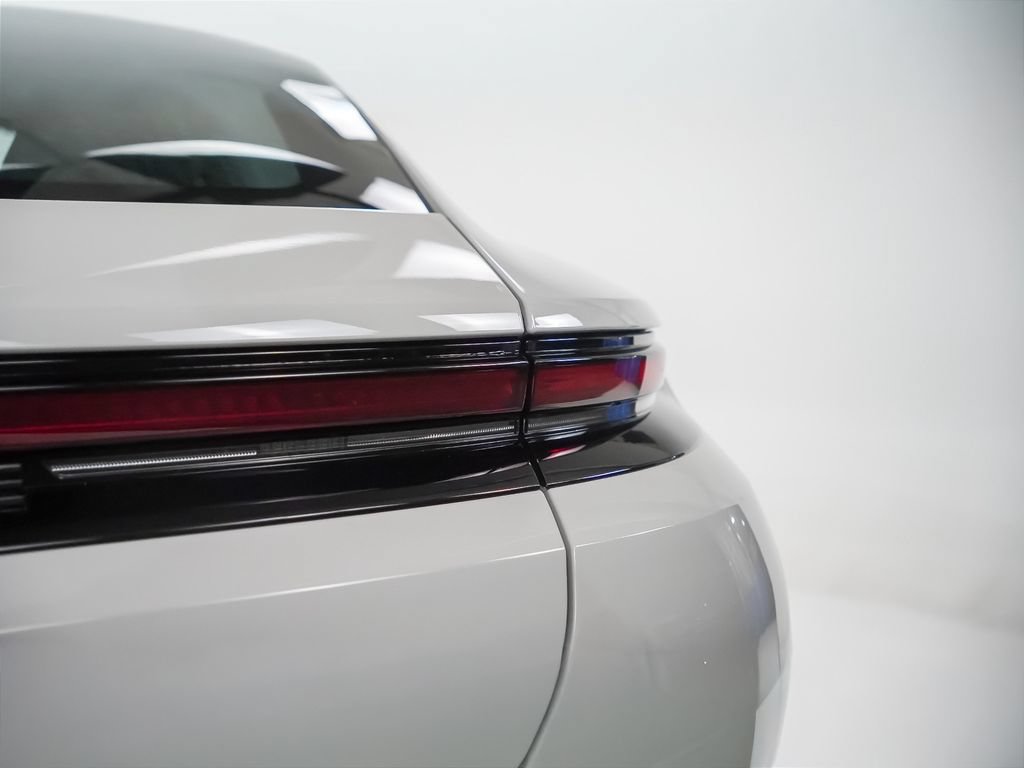 Certified 2025 Porsche Panamera 4 AWD/4WD image 10