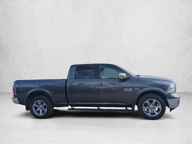 Used 2017 RAM 1500 Laramie w/ Convenience Group AWD/4WD image 4