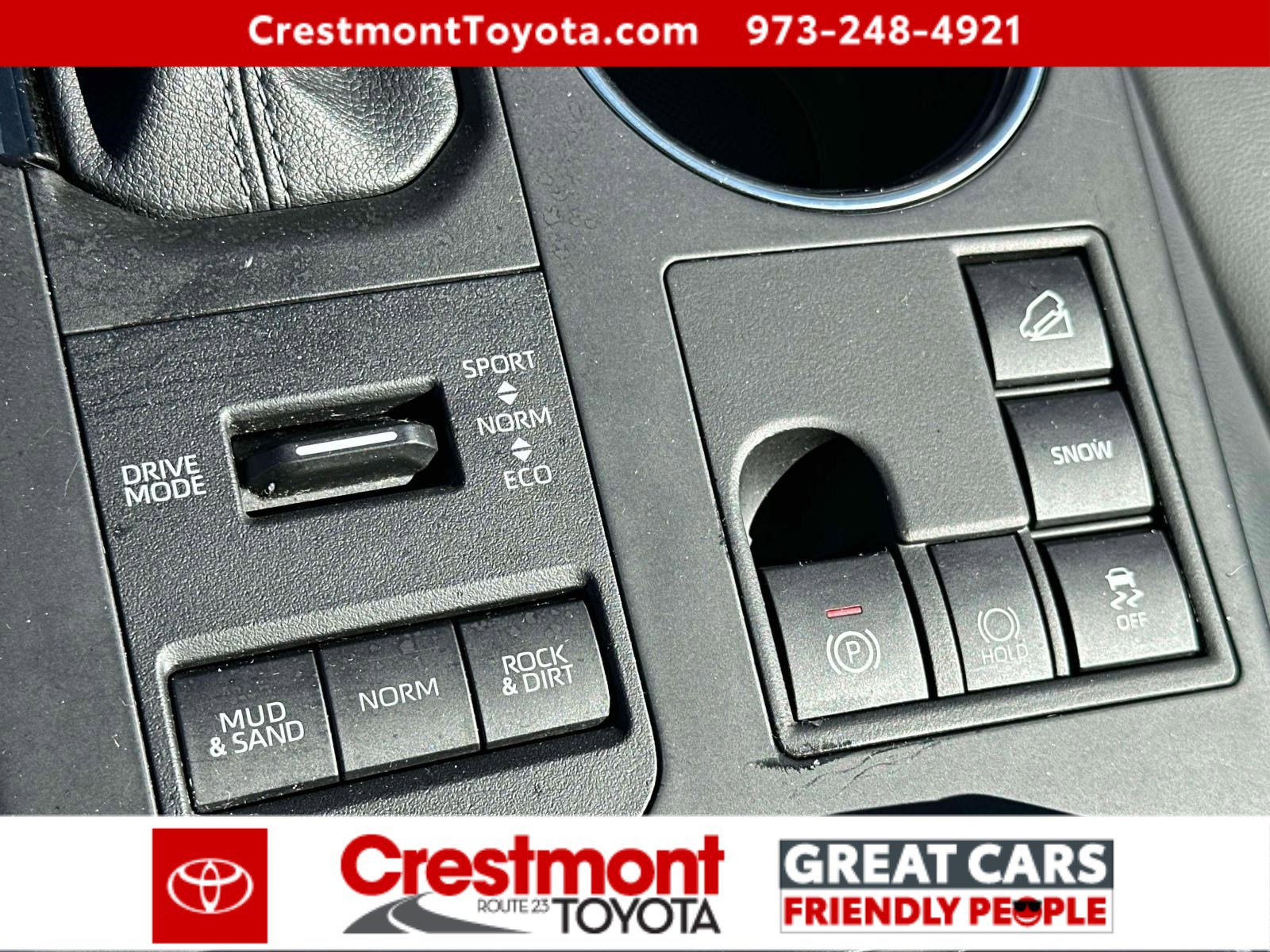 Certified 2023 Toyota Highlander XLE image 29