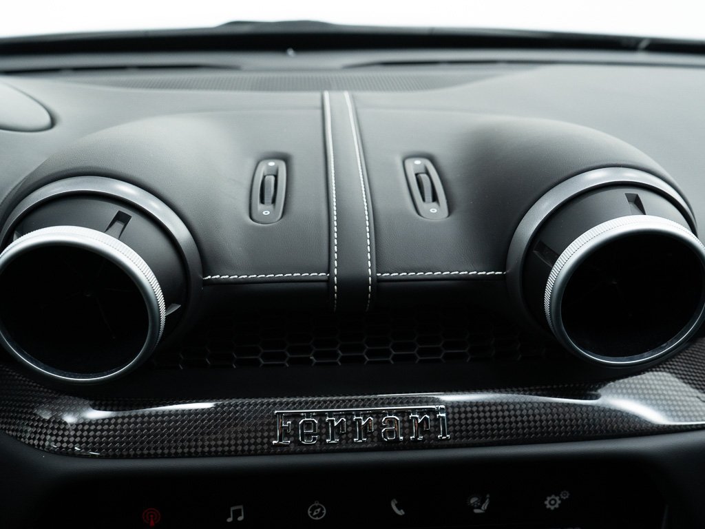 Used 2022 Ferrari Portofino M RWD image 42