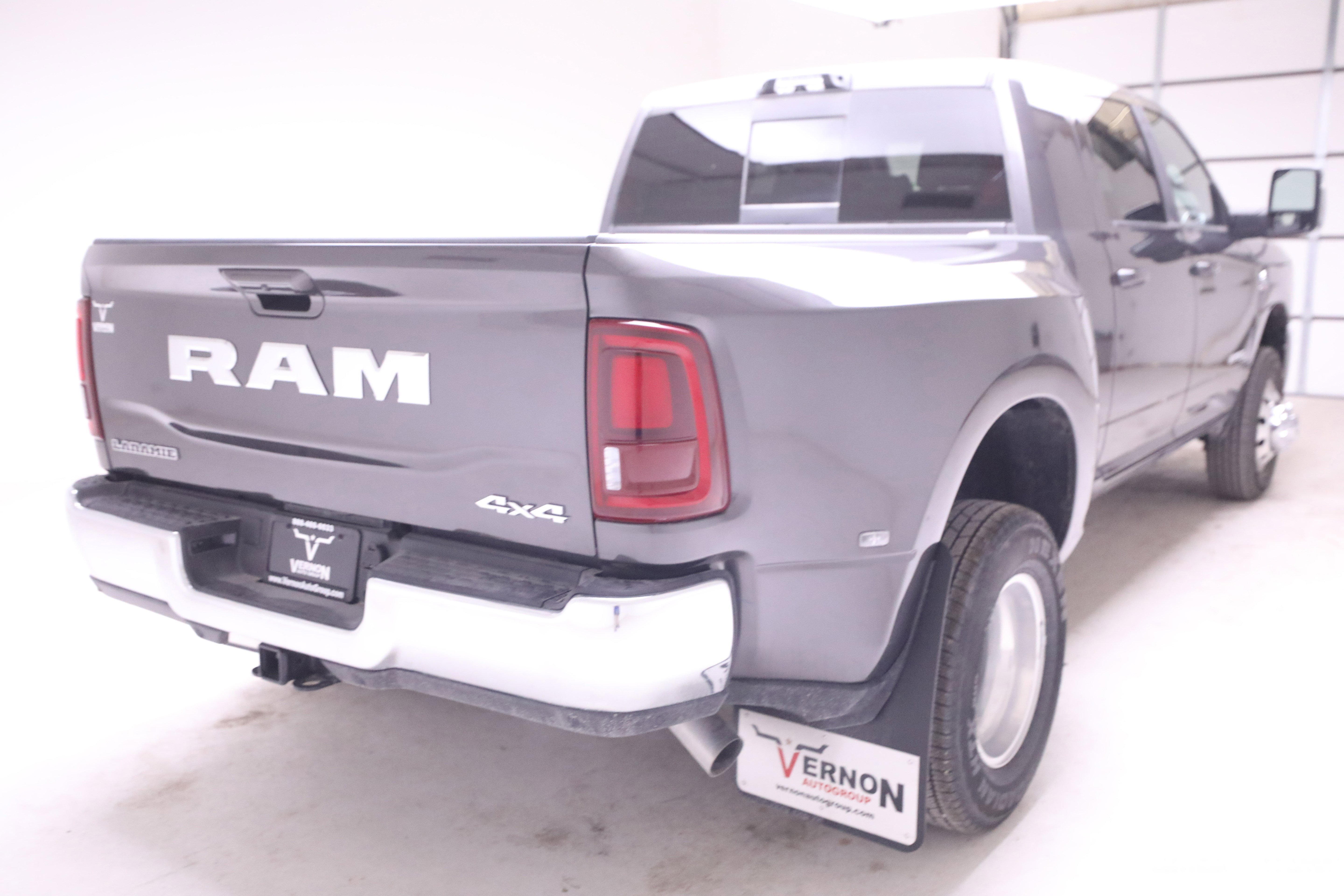 New 2025 RAM 3500 Laramie image 5