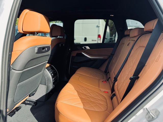 New 2026 BMW X5 xDrive50e w/ M Sport Package image 21