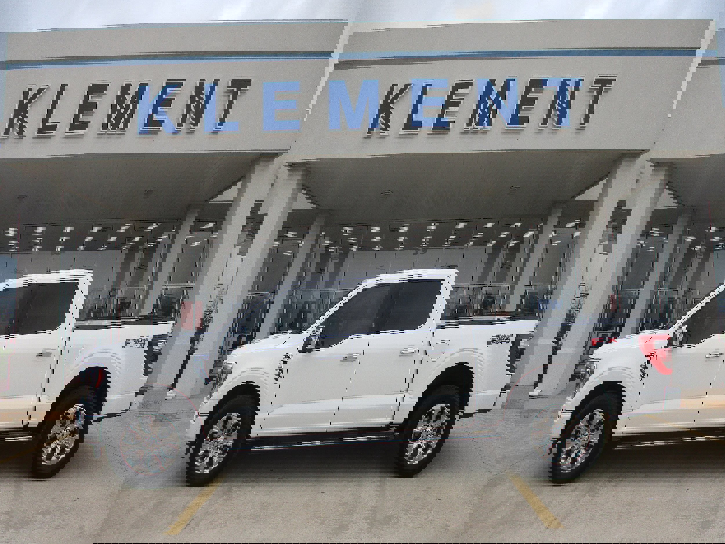 Used 2021 Ford F150 Platinum w/ Equipment Group 701A High image 1