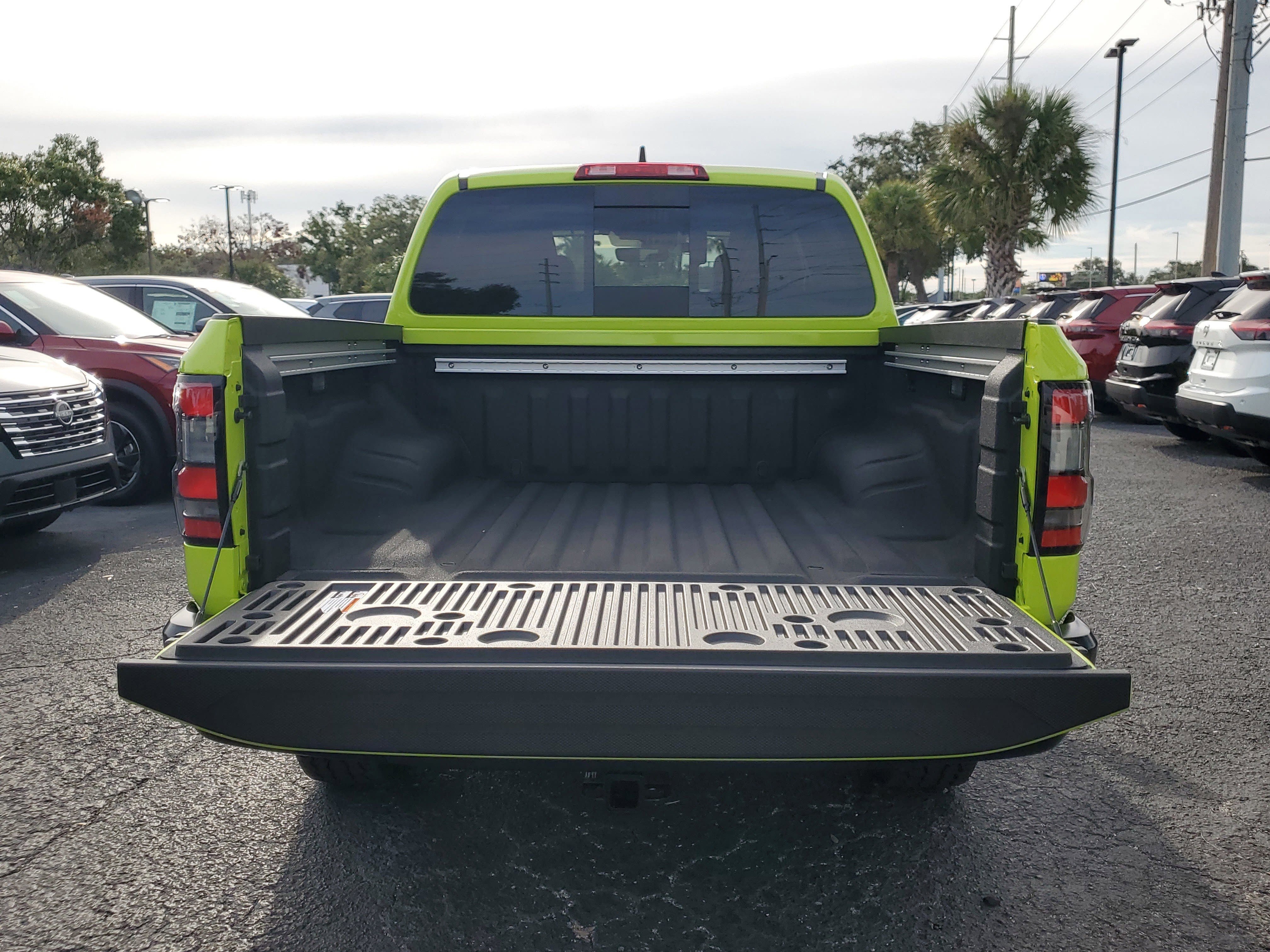 New 2026 Nissan Frontier PRO-4X w/ Pro Premium Package AWD/4WD image 9