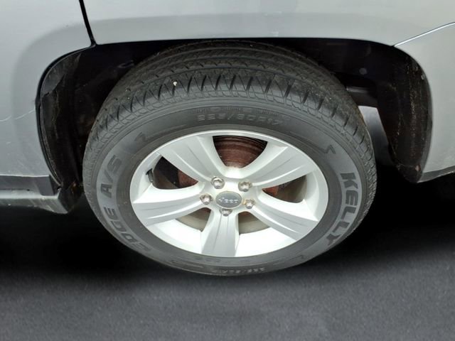 Used 2014 Jeep Compass Sport w/ Power Value Group image 7